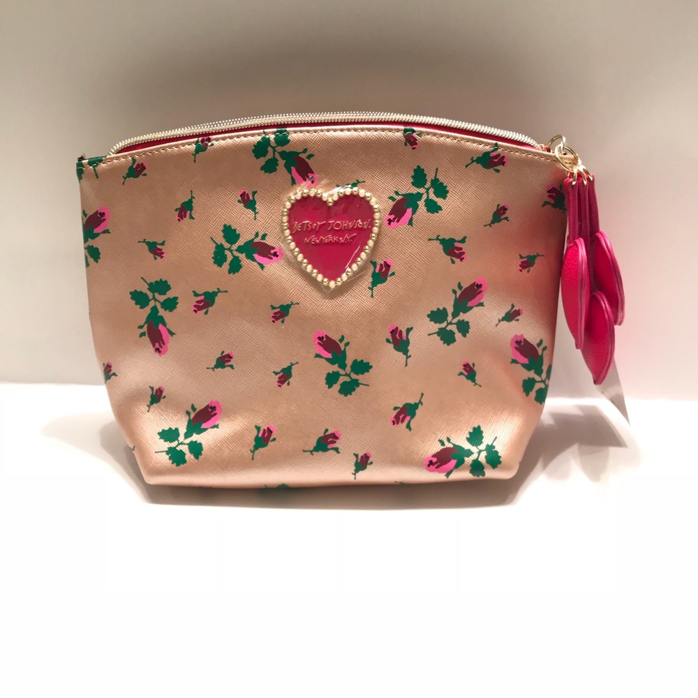 Betsy Johnson “Clam” Clutch